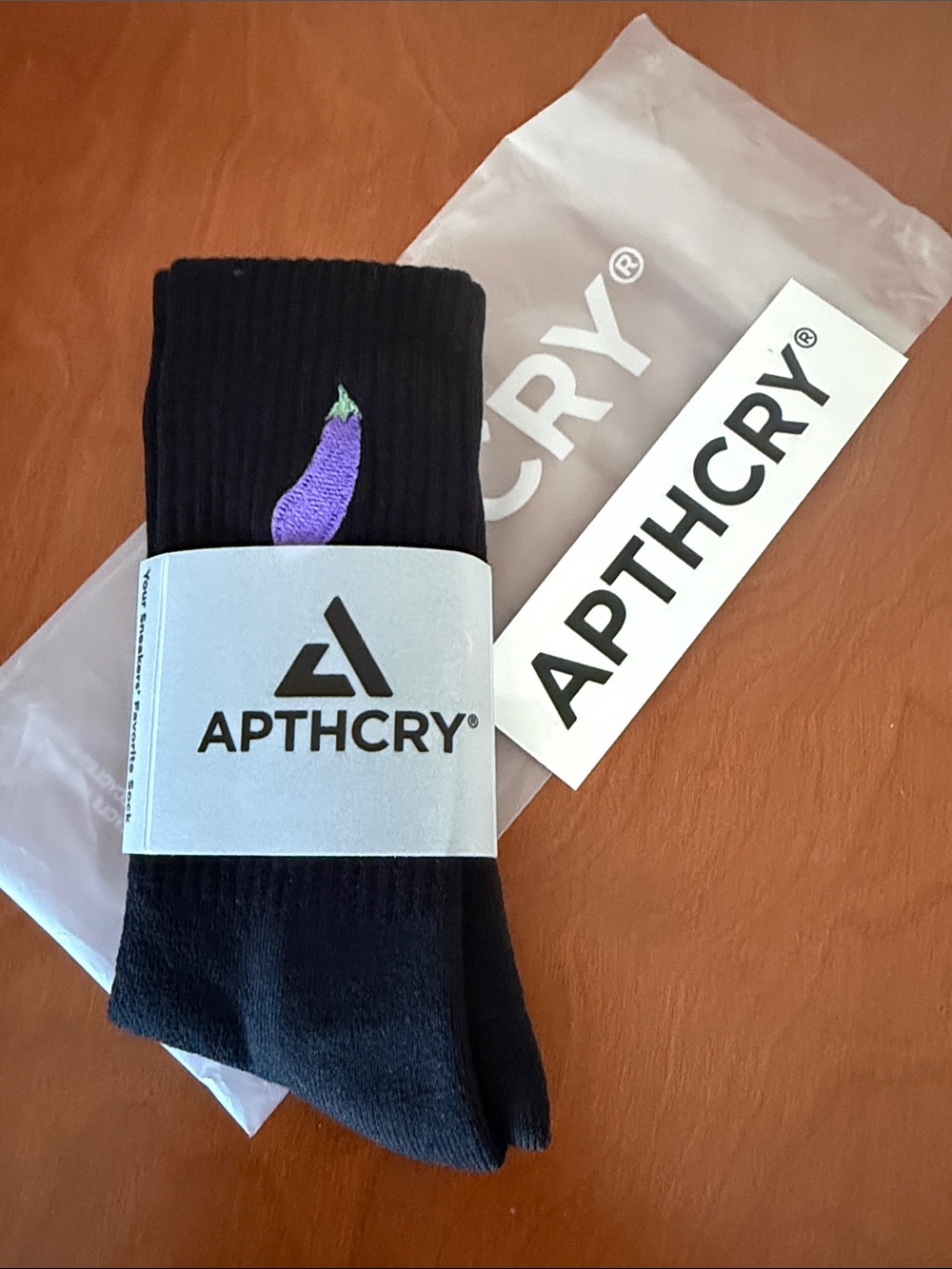 APTHCRY Eggplant Crew Socks